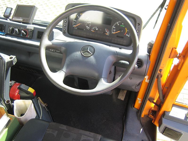 Mercedes-Benz U 400 Bluetec 5, 175kW/238PS, Hydrostat und Wechsellenkung, Getriebe u. Kupplung neu