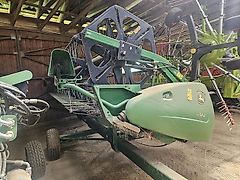 John Deere 618R