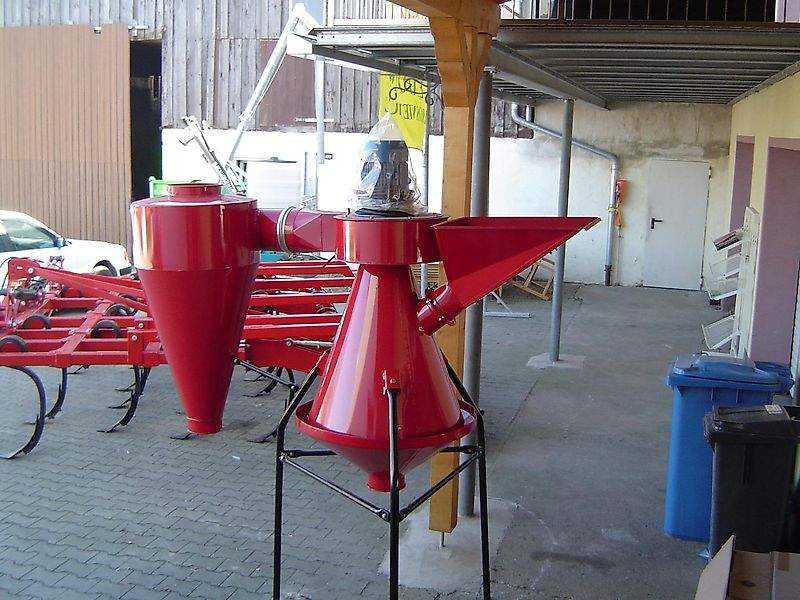 Pom Augustów Kornabscheider M 502 Windsichter