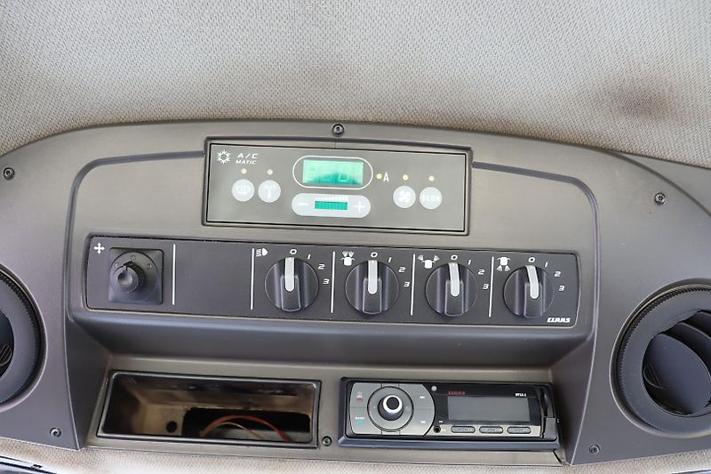 Claas XERION 3800 SADDLE TRAC+SGT