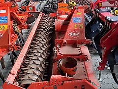 Kuhn HRB302D