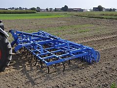Namyslo Saatbeetbereitung / Seedbed preparation / Combiné de préparation / Argegat para cultivo poco profundo / Argegat do płytkiej uprawy Organic 5 m