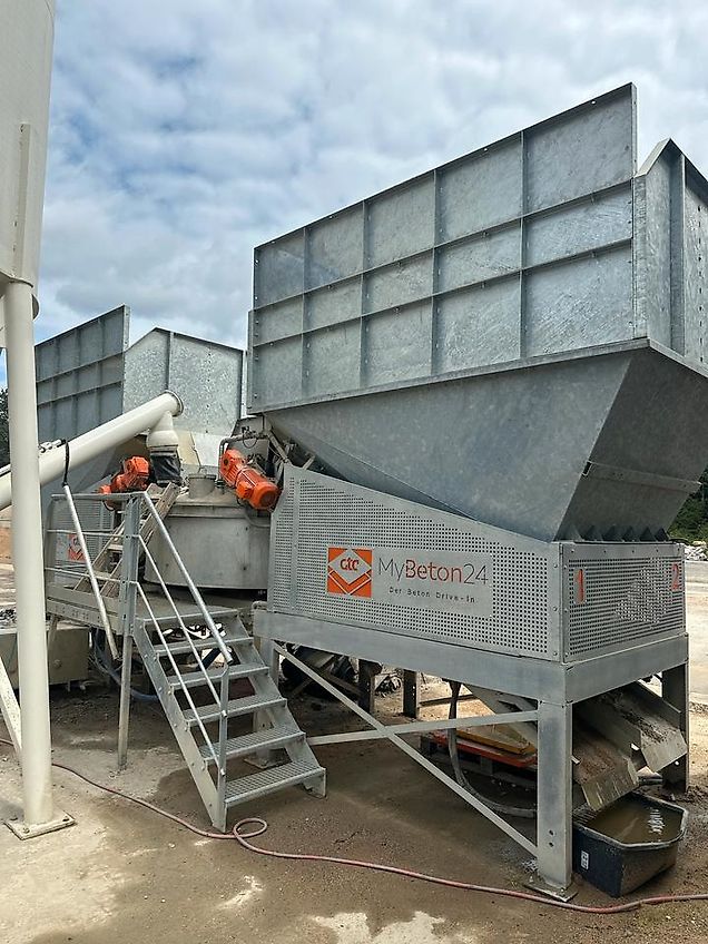 My Beton 24 mit 1,0m3 Mischer von GTC