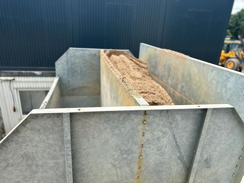 My Beton 24 mit 1,0m3 Mischer von GTC