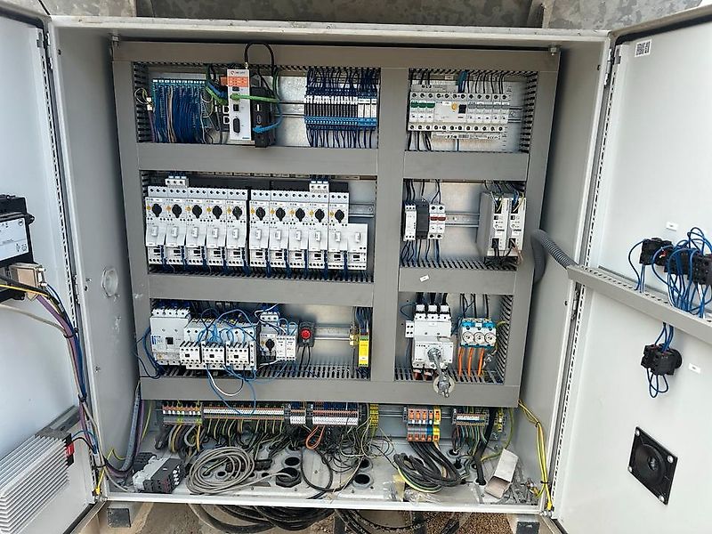 My Beton 24 mit 1,0m3 Mischer von GTC