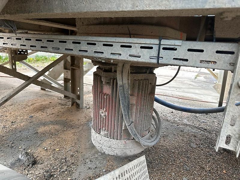 My Beton 24 mit 1,0m3 Mischer von GTC
