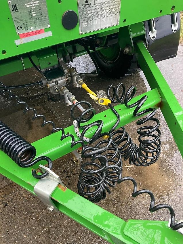 Pronar T 027 M wie Neu