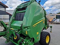 John Deere V461M