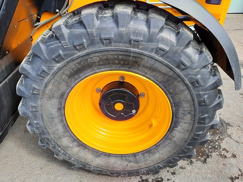 JCB 536-95 Agri Xtra Q-Fit