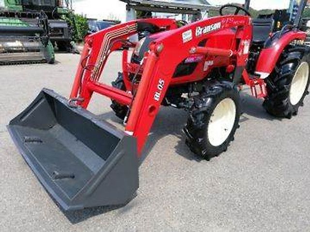 Branson 3100 inkl. Frontlader und Schaufel