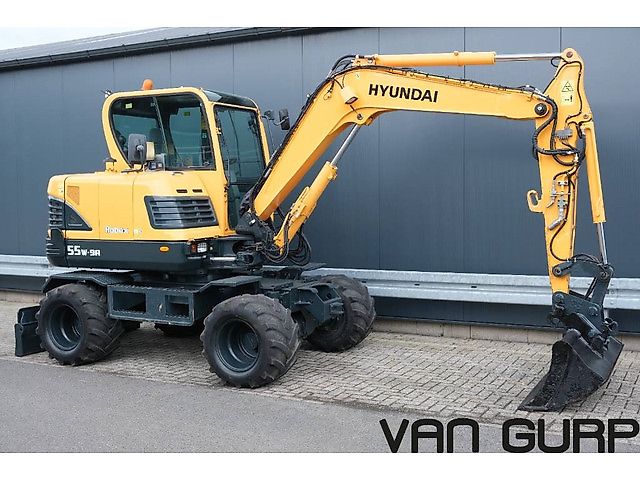 Hyundai Robex 55W-9A | 2017 | 2636h |
