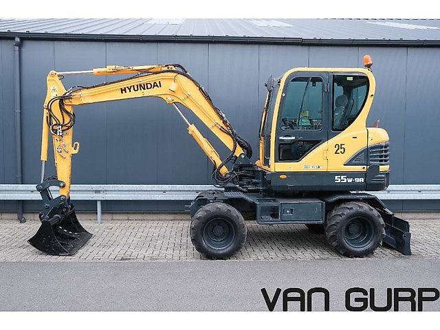 Hyundai Robex 55W-9A | 2017 | 2636h |