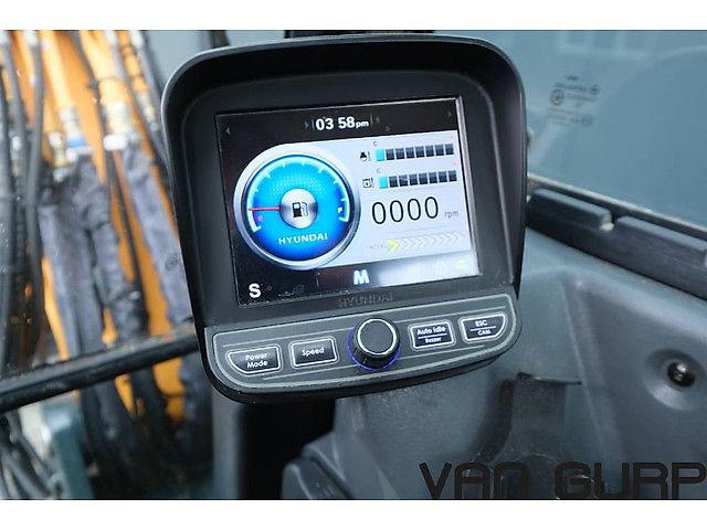 Hyundai Robex 55W-9A | 2017 | 2636h |