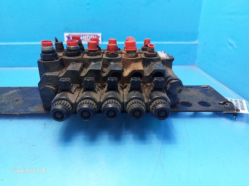 New Holland FX38 (Spare part/Reservedel/Ersatzteil)