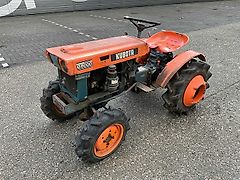 Kubota B6000