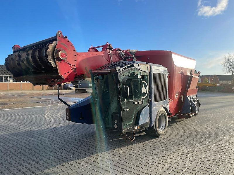 Siloking Selfline 2215-40 zelfrijdende voermengwagen