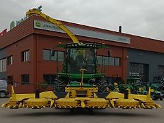 John Deere 8600