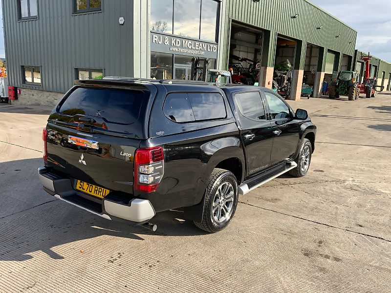 Mitsubishi L200 2.2 DI-D DC Barbarian Auto 4WD Euro 6 (s/s) 4dr (ST24937)