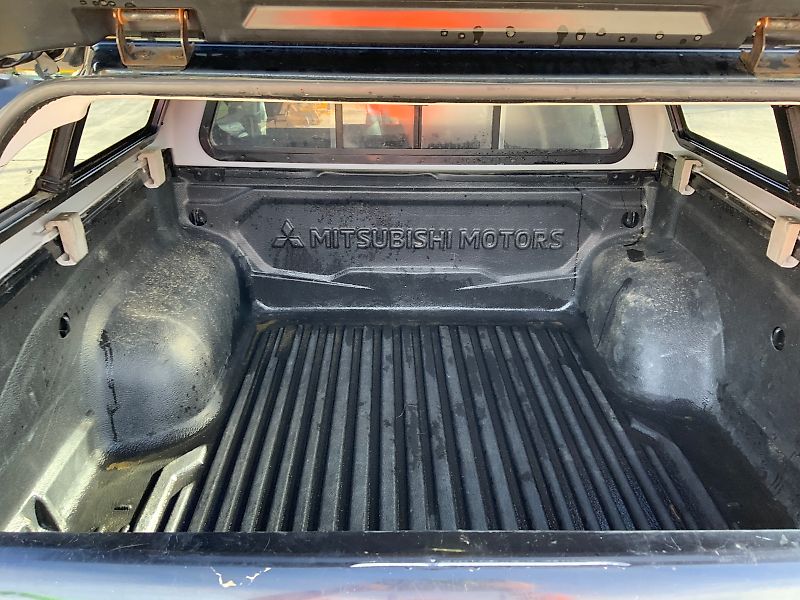 Mitsubishi L200 2.2 DI-D DC Barbarian Auto 4WD Euro 6 (s/s) 4dr (ST24937)