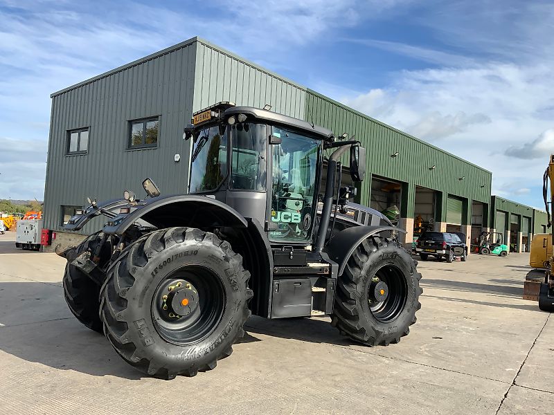 JCB 4220 Fastrac Tractor (ST24887)