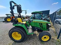 John Deere 3025E