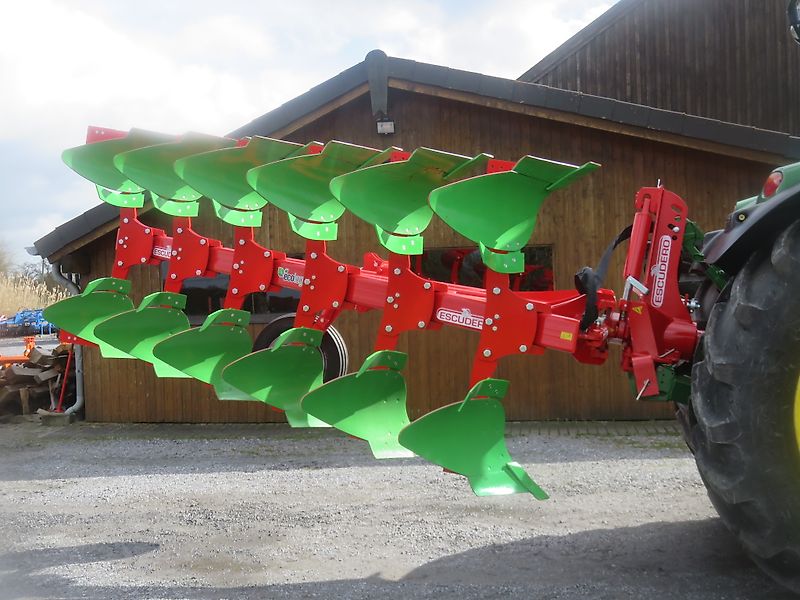 ESCUDERO agroXX -- CHRF--6 Schar - Ecologic Onland Dreh-Schälpflug--
