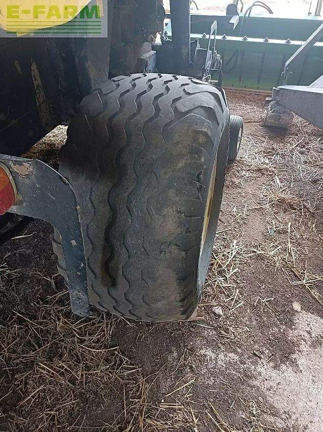 New Holland rb 180 superfeed