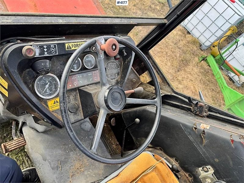 Case International 685