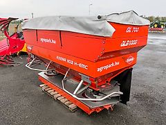 Kuhn Axera 1102 H-EMC mounted fertilizer spreader, 2.800 liter hopper, hydraulic drive, scale, Quantron P monitor, tarpaulin, 12-42 m spreading