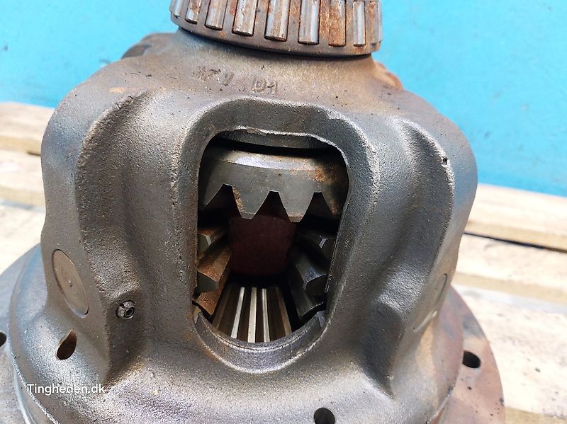 New Holland 8670 (Spare part/Reservedel/Ersatzteil)