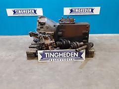 New Holland 8260 (Spare part/Reservedel/Ersatzteil)