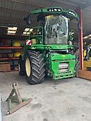 John Deere 8600
