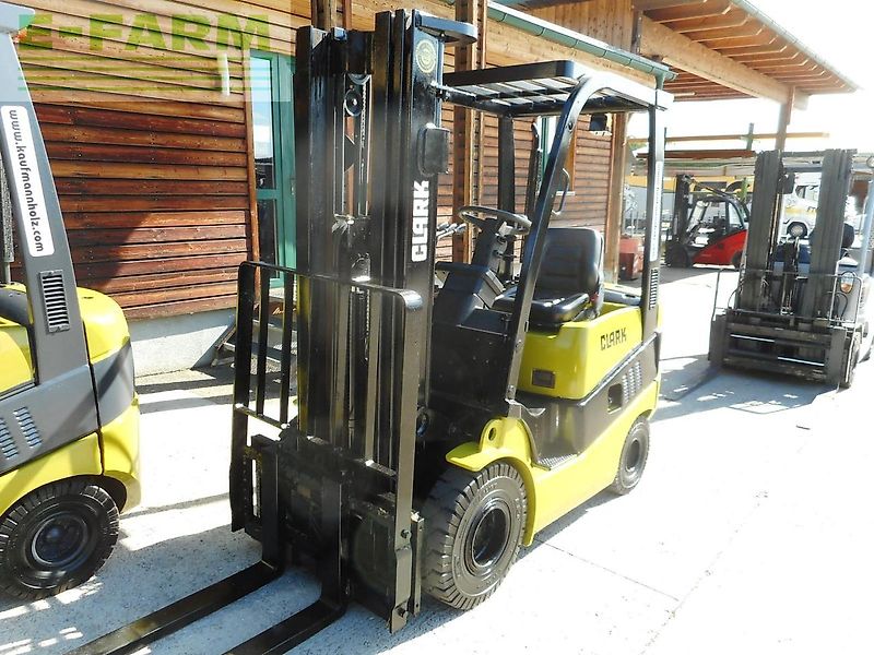 Clark g18d ( triplexfreihubmast 4,78m ) + ss + ls