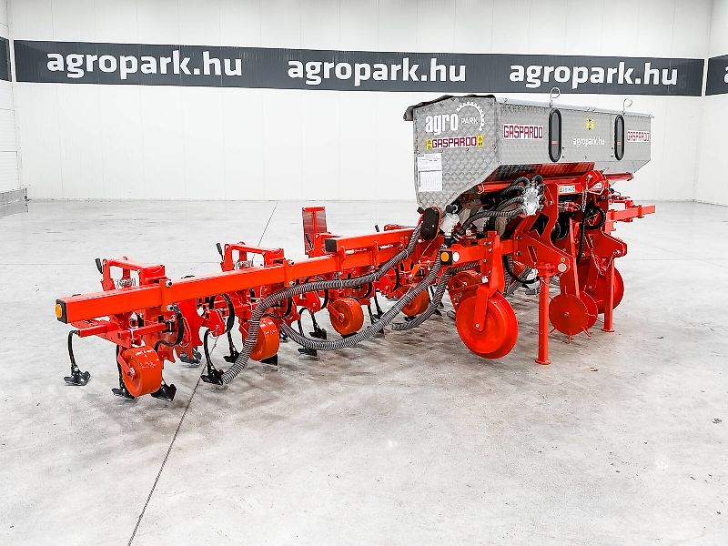 Gaspardo HS8 folding frame, 8-row inter-row cultivator