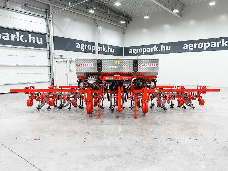 Gaspardo HS8 folding frame, 8-row inter-row cultivator