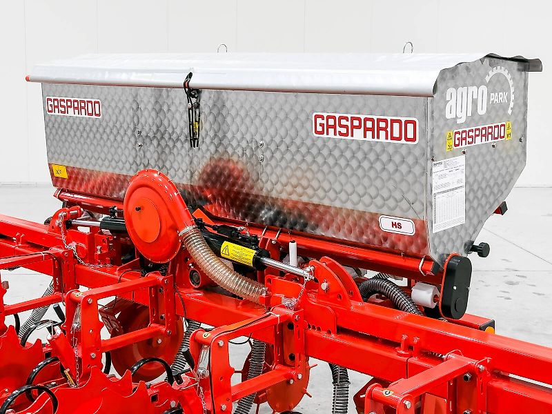 Gaspardo HS8 folding frame, 8-row inter-row cultivator