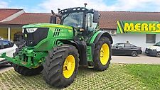 John Deere 6215R