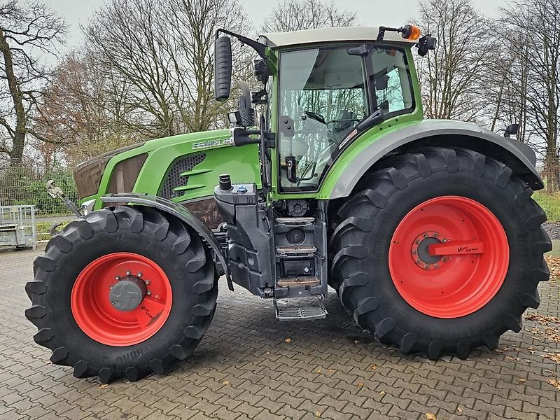 Fendt 824 VARIO PROFI PLUS
