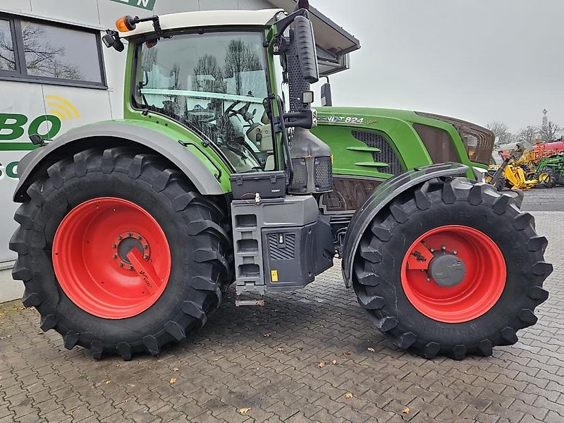 Fendt 824 VARIO PROFI PLUS