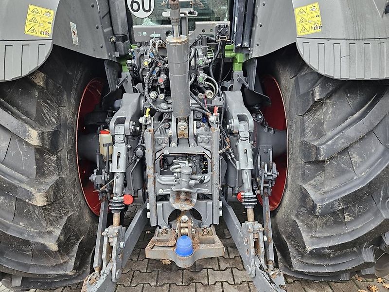 Fendt 824 VARIO PROFI PLUS