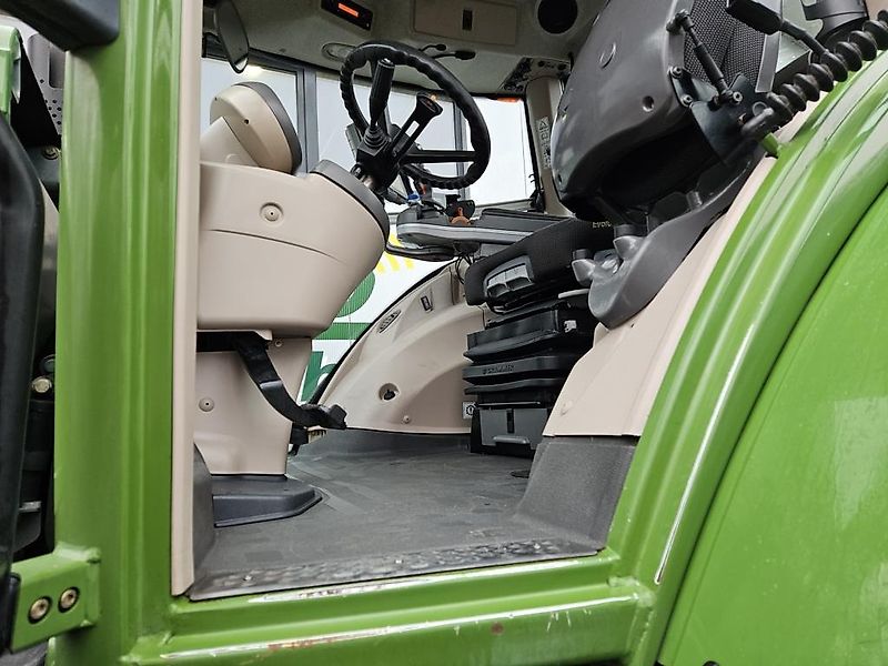 Fendt 824 VARIO PROFI PLUS