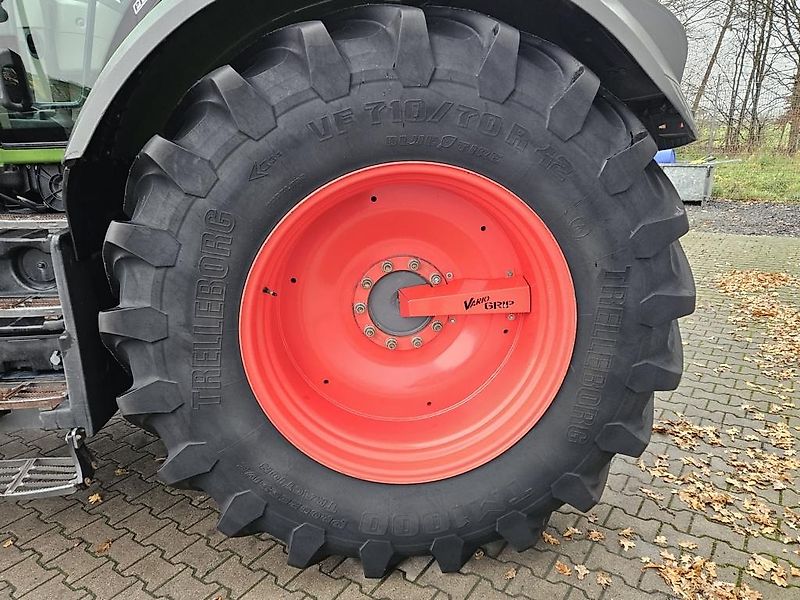 Fendt 824 VARIO PROFI PLUS