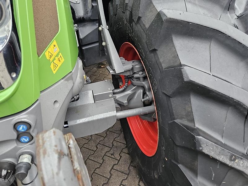 Fendt 824 VARIO PROFI PLUS