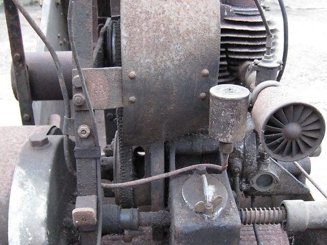 Dennis lawnmower, 24", 1924