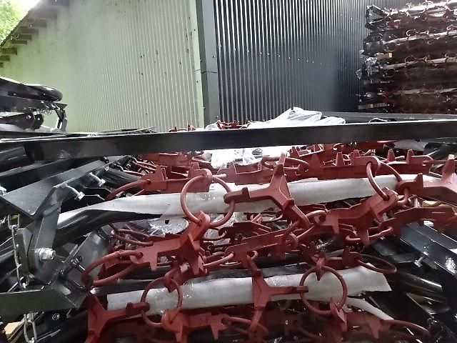 H  L  M -Wiesenegge - 6 Meter- 4 Reihig- 1 Z - Schwere Ausführung- Sonderspreis 6 Meter- 4 Reihig - Schwere Ausführung - 1- Z - Kombistern- hydraulisch klappbar