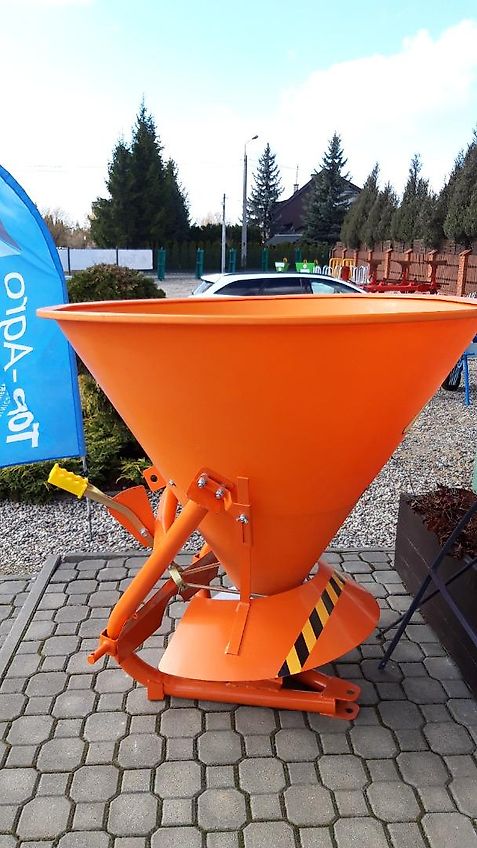 Top-Agro Winterdienststreuer Salzstreuer Sandstreuer NEU 200L Plane SSO200 WINTERAKTION