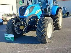 New Holland t7.225