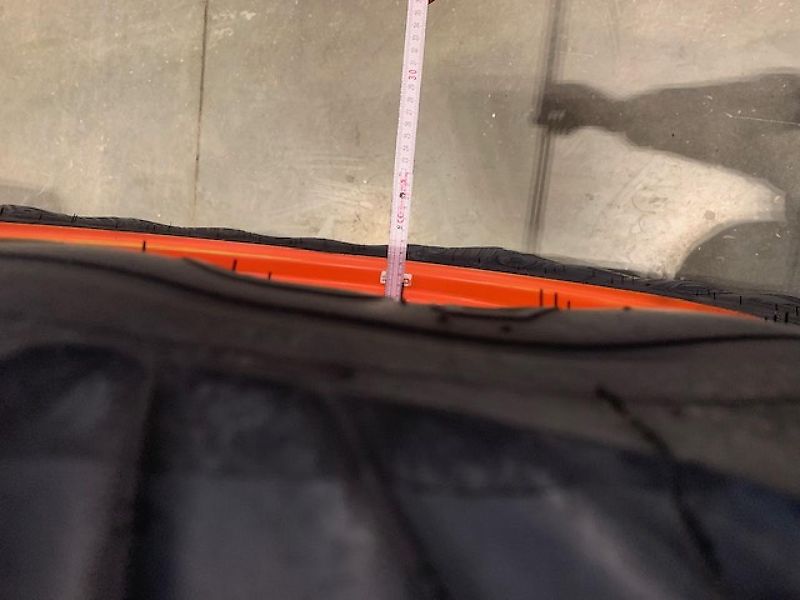 Taurus Pflegeräder 340/85 R48, 13.6 R28 (Ex Kubota)