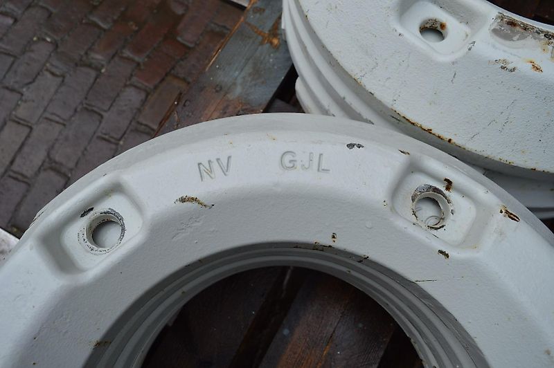 Valtra 80 kg per stuk