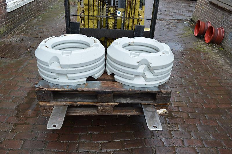 Valtra 80 kg per stuk